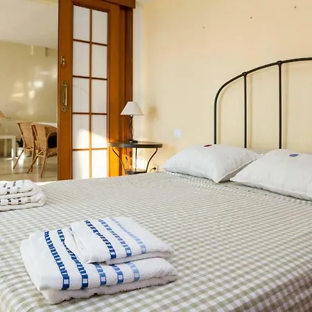 Halcon Apartment